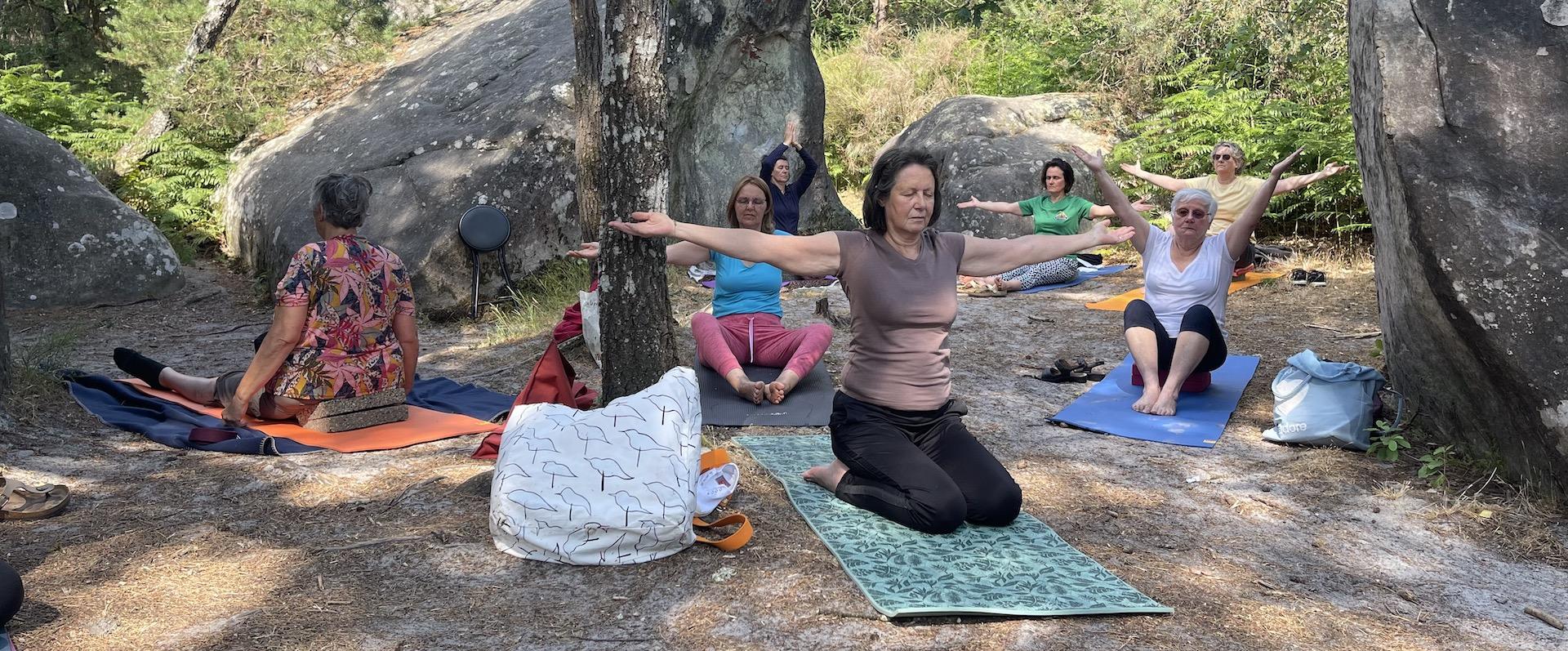 Yoga en forêt